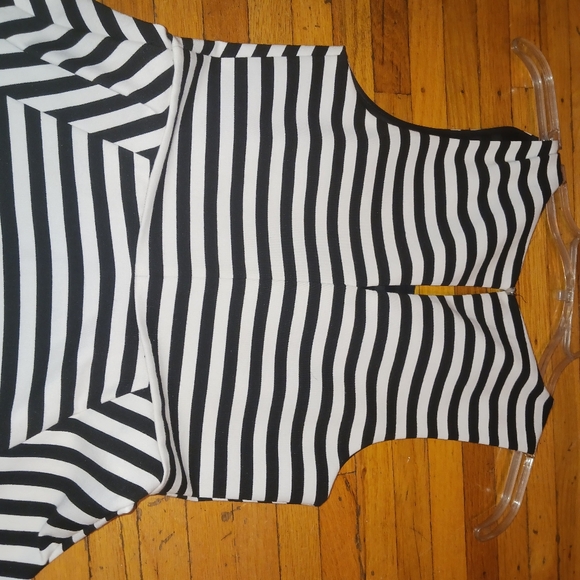 EXPRESS PIN STRIP DRESS - Picture 2 of 6